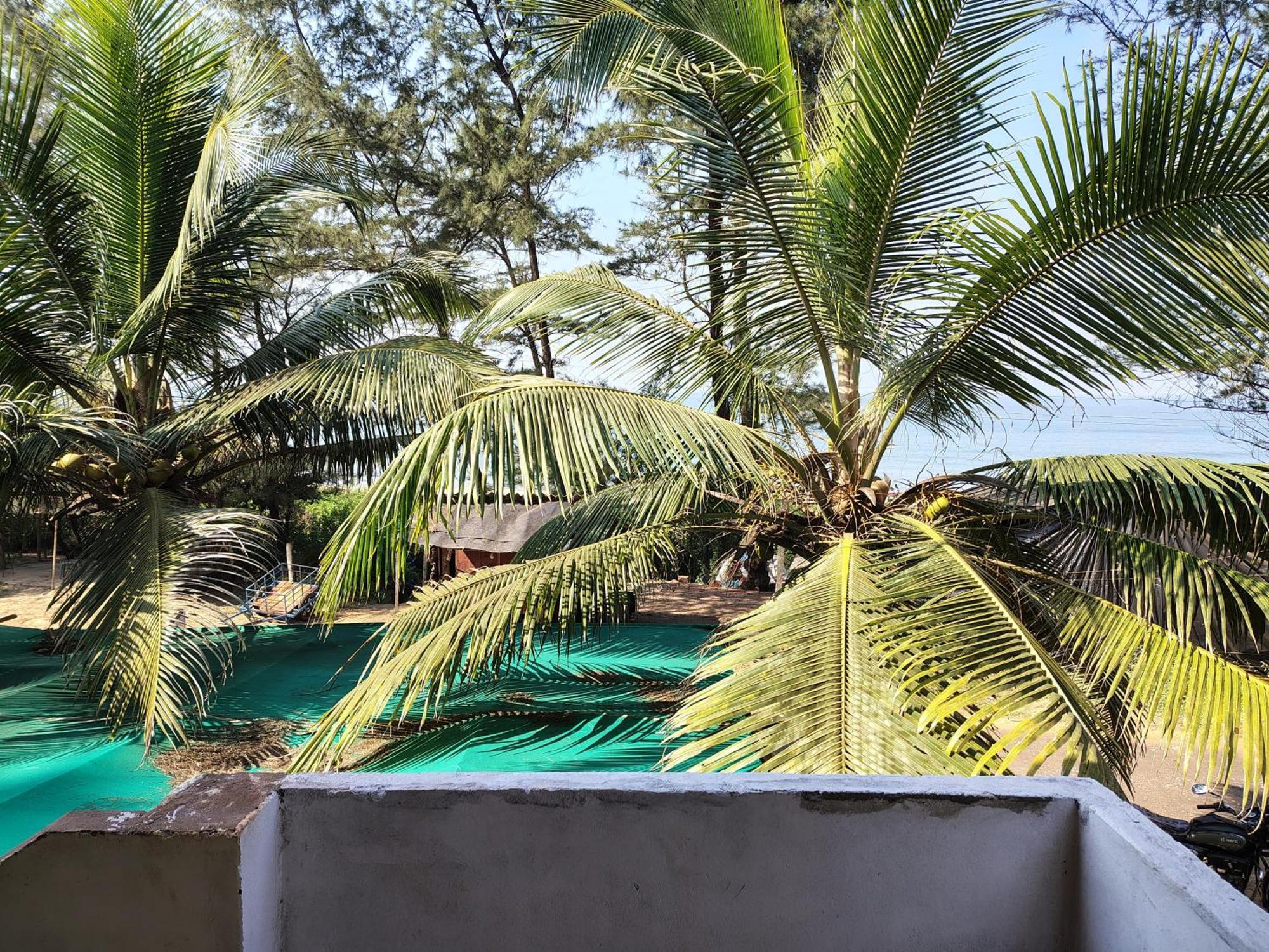 Omkar Beach Resort Malvan Exterior photo